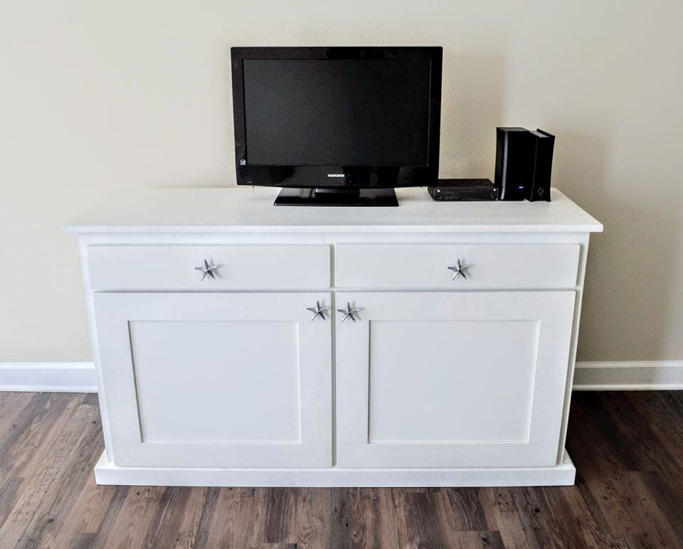 Starfish TV Console - White